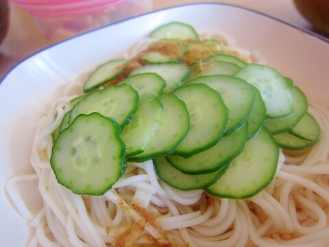 胡瓜とそうめんサラダ